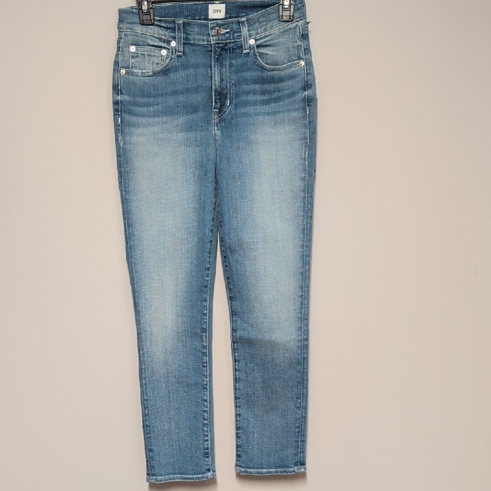 NWT Edwin Trendy Light Blue Cropped Jeans